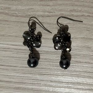 Elegant Black Pearl Drop Earrings